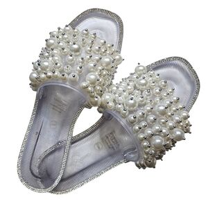 Jessica Simpson Kissimmee clear pearl and rhinestone slides. NWOT